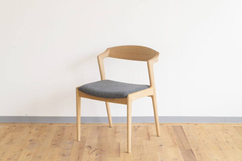 YUNA half arm chair｜ホワイトオークの画像